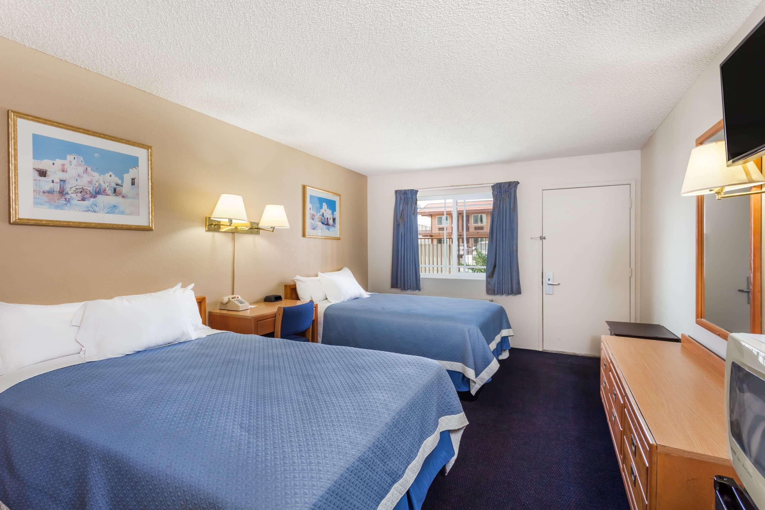 Days Inn By Wyndham Barstow Extérieur photo