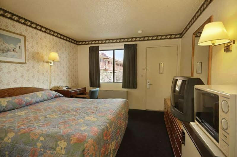 Days Inn By Wyndham Barstow Extérieur photo